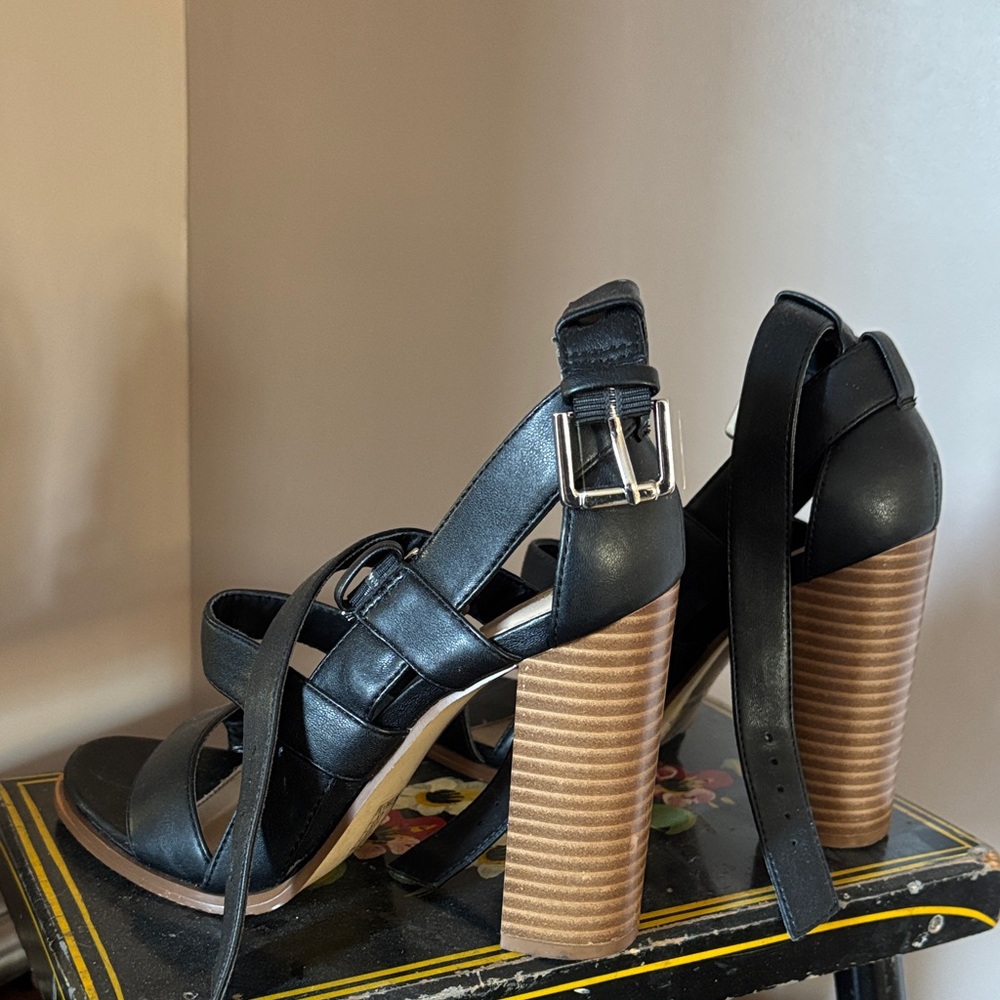 Forever 21 Black Strappy Block Heel Sandals with Wood-Look Heel